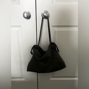 Aritzia  Bag